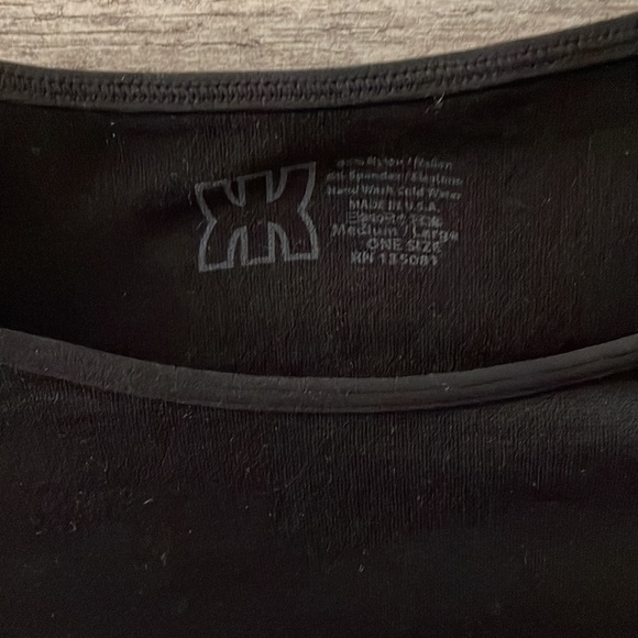 Crop top - Picture 3 of 3